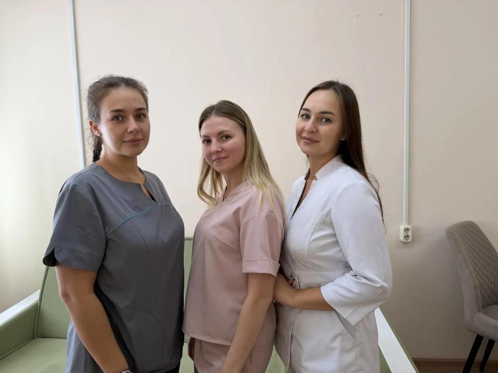Молодые врачи начали прием в женской консультации